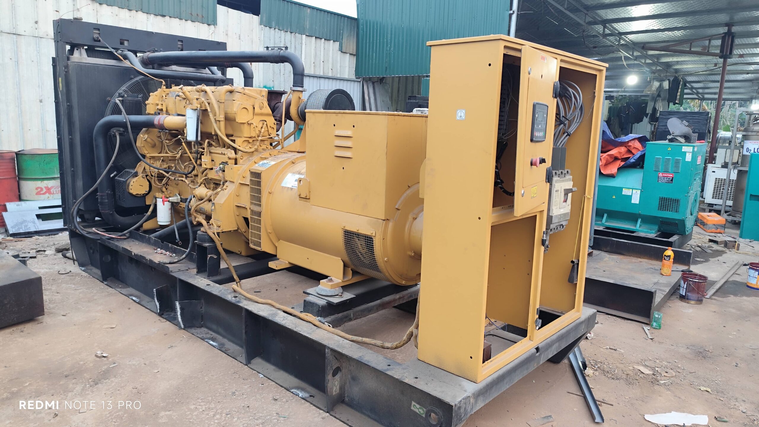 Máy phát điện Caterpillar 800Kva