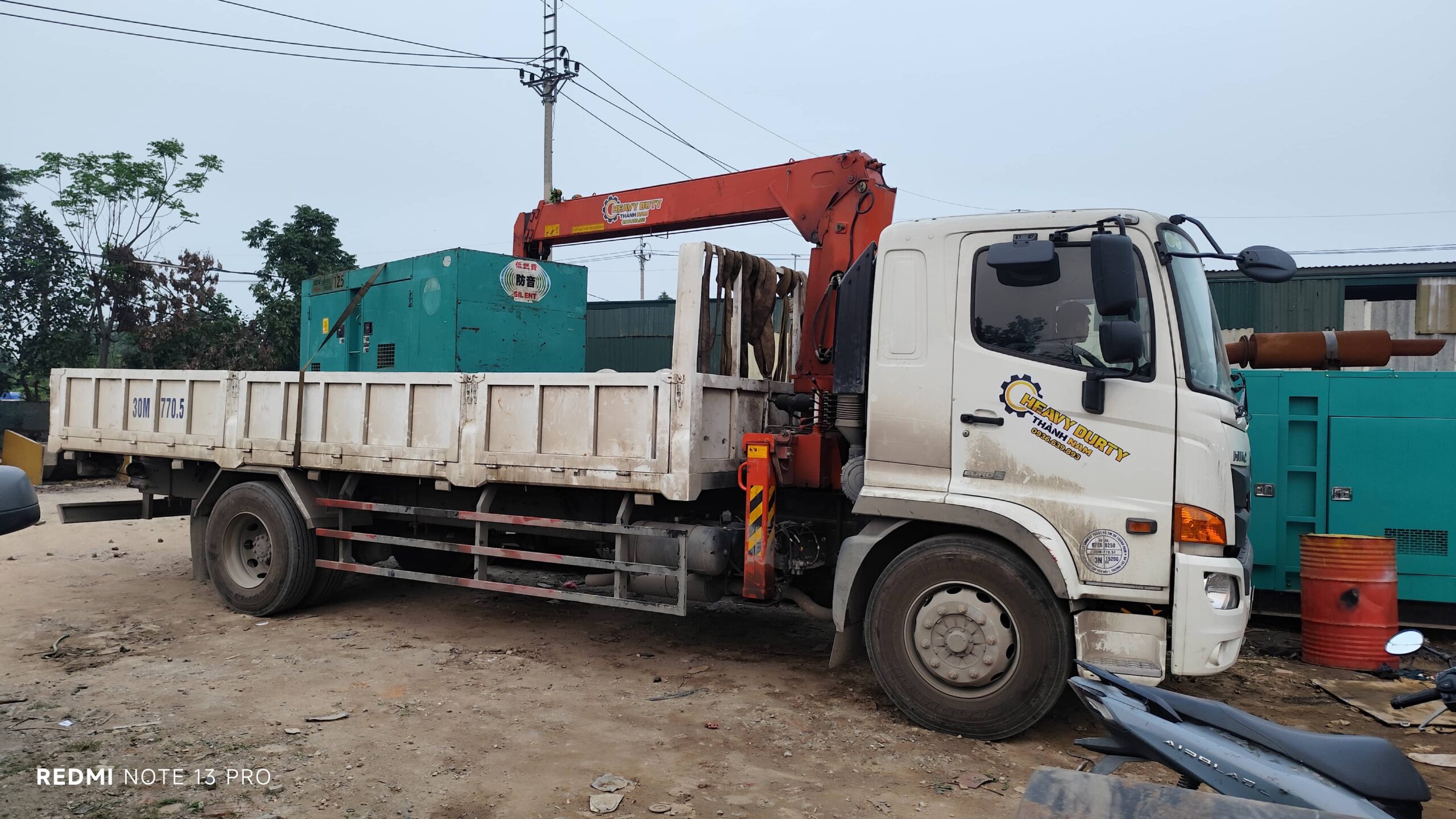 Xe cẩu tự hành 10 tấn luôn sẵn sàng